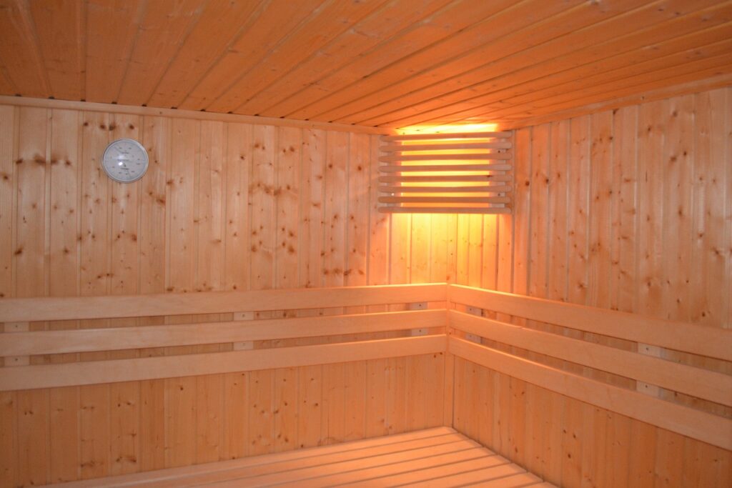 sauna, lamp, heat-253938.jpg